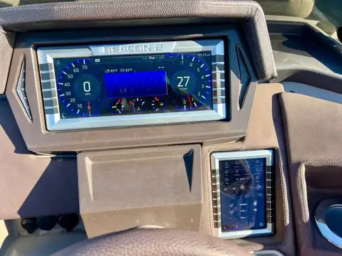 2019 Premier 270 Intrigue photo 6