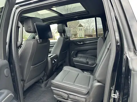 2021 GMC Yukon XL Denali photo 5
