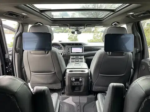 2021 GMC Yukon XL Denali photo 6