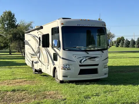 2015 Thor Motor Coach Windsport 32ft Motorhome