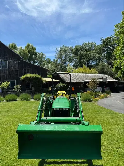 2018 John Deere 3038E Compact Utility Tractor photo 3