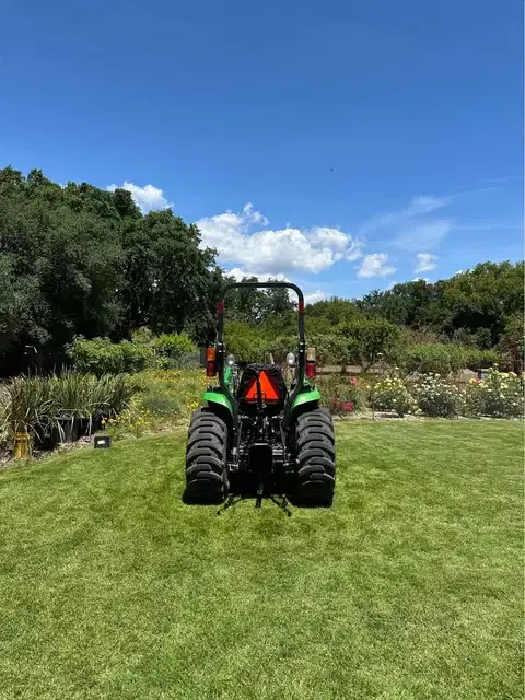 2018 John Deere 3038E Compact Utility Tractor photo 6